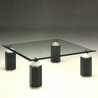 'Nerone'-
Tavolino con lapis. Marchio azienda Valdera marmi. Porcinai/Pratelli. 1988